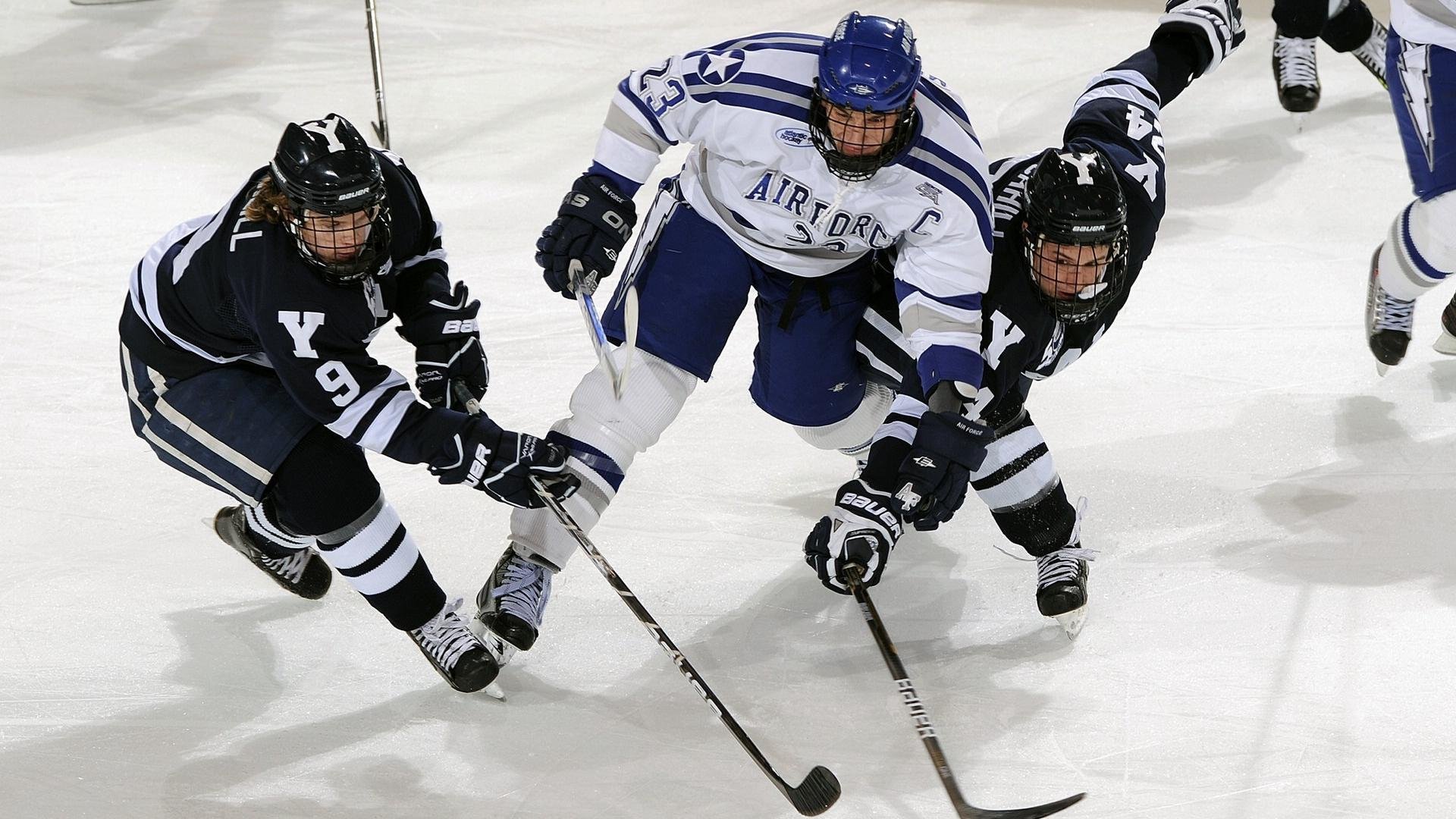 年度焦点之战之夜,范弗利特让比赛提前失去悬念