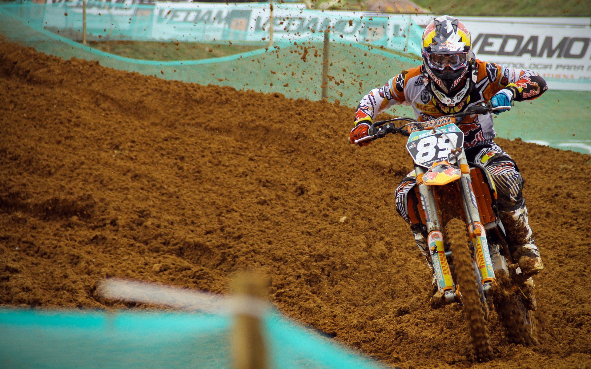 希腊神话再现，团队碾压波兰，格列兹曼惊艳四座